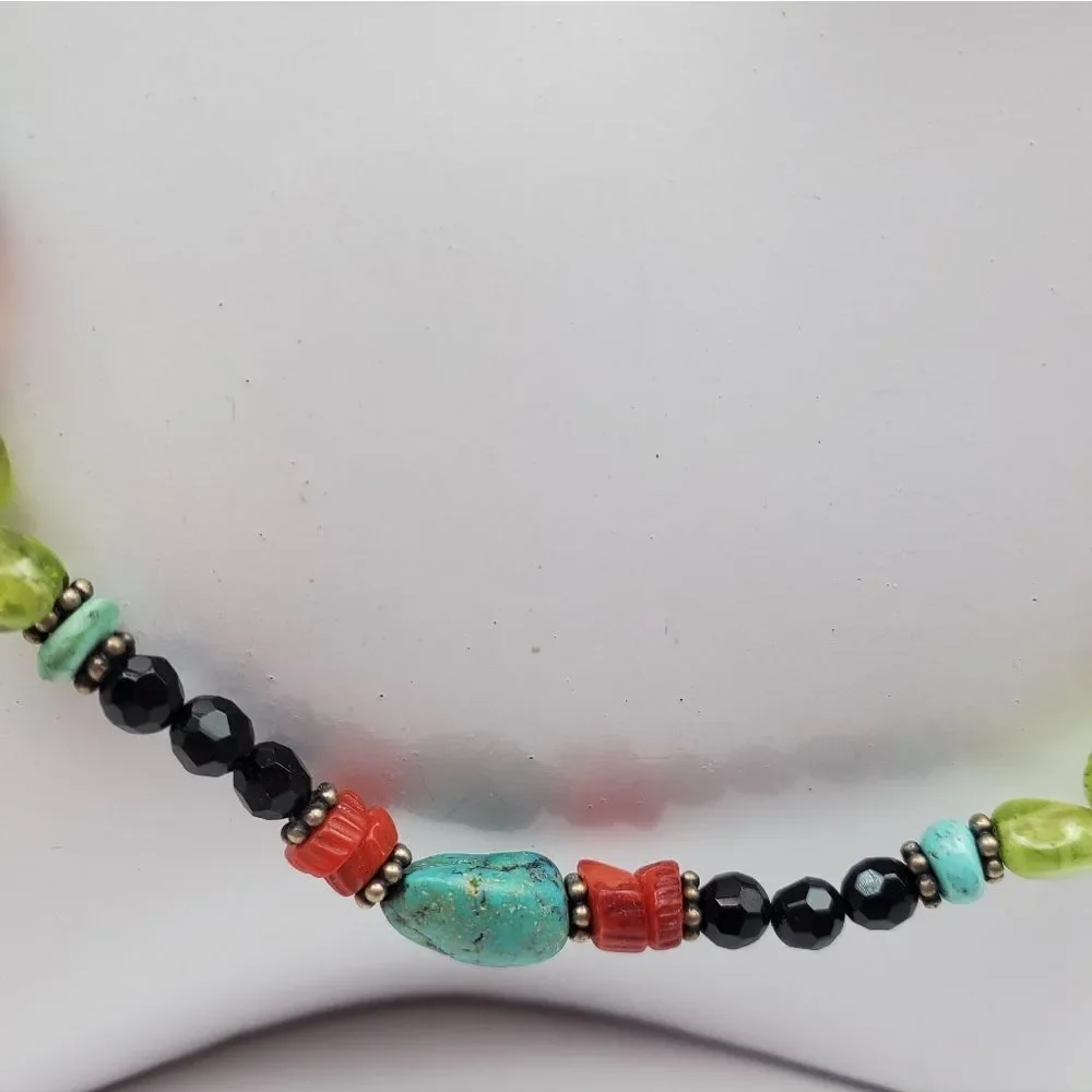 Native American turqouse precious stone beaded necklace brutalist colorful jewel